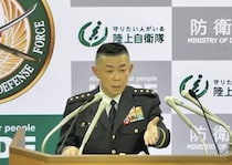 「自衛官が制服を着てソープで働いていいのか」国歌斉唱めぐり記者質問、幕僚長の回答にツッコミも