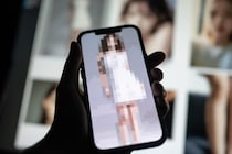 乃木坂46川﨑桜さん「写真集」がSNS拡散、“布教だから”許される？投稿と著作権の境界線