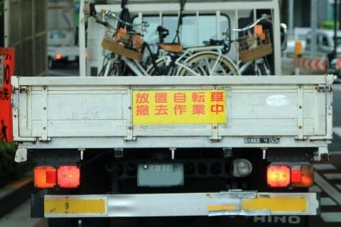 「ゴミ同然」団地の放置自転車100台、勝手に撤去したらNG？ 自治会長の計画に潜む法的リスク