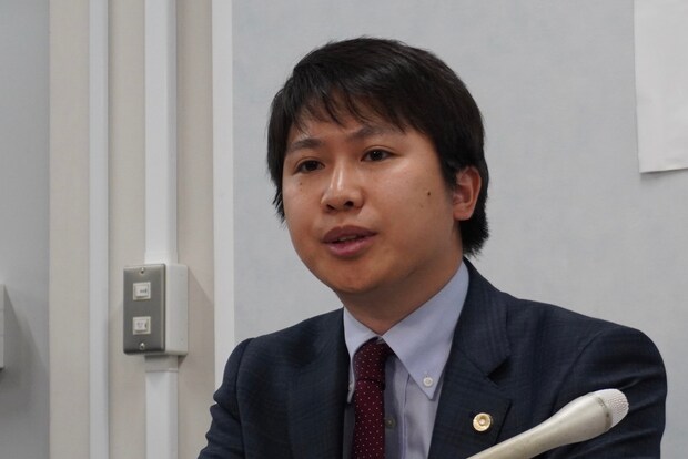 代理人の安齋航太弁護士