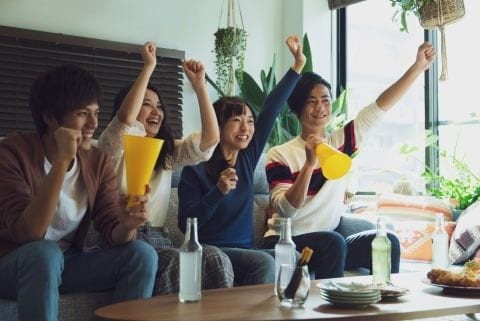 「うちでW杯見るから」夫が新居に友人10人を招集…共有の家なのに妻は拒否できない?