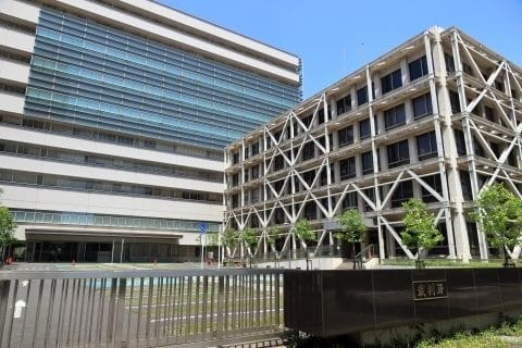 「睡眠薬のせいで…」クロスレンチで車襲撃、運転手も殴った被告人が法廷で語った“不可解な供述”