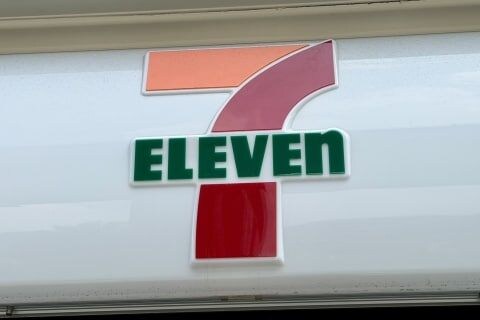 セブン加盟店「トイレだけ利用客」への強要未遂容疑、経営者夫婦は不起訴…本部「店舗は一時休業している」