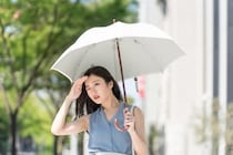 「こんな暑さで外仕事は無理」猛暑でも屋外作業を命じていいの？「危険手当出して」の声も…会社の責任は