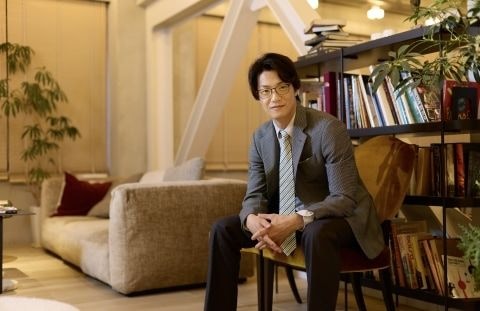 市民派弁護士から人気芸人へ　こたけ正義感とスタンダップコメディショー『弁論』の魅力