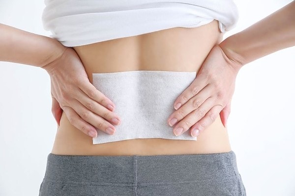 湿布の正しい使い方を知っていますか？痛みだけで貼り続けると症状悪化の危険性も