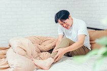 冬の夜中に脚がつる原因は腎臓機能の低下！？　鍼灸治療と生活改善で解消する方法