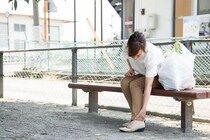 「夕方の足の重さ」は10分歩くだけで変わる──40代から知っておきたいむくみ解消法