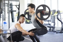 スポーツトレーナーとは？ 仕事内容、種類、なり方、資格、年収・給料、将来性について解説