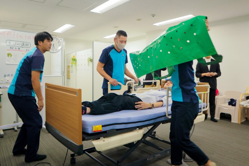 マルチ担架シート準備