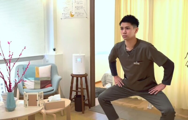 屈伸運動中の久保さん