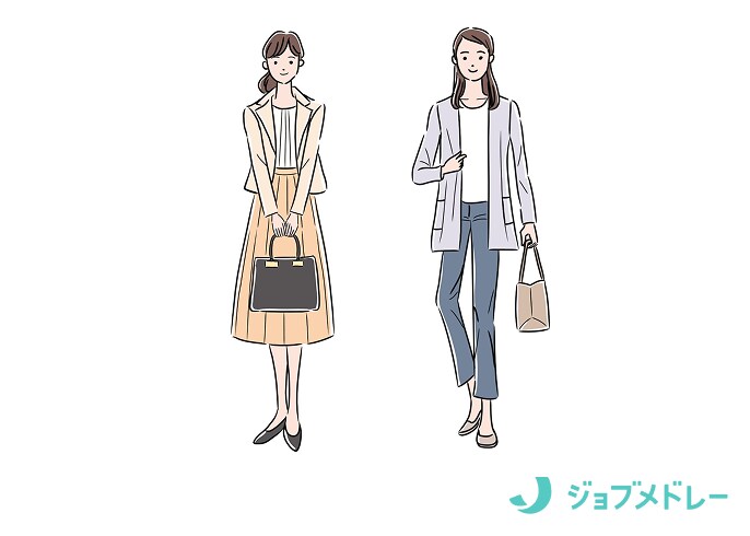 転職活動の女性のオフィスカジュアル