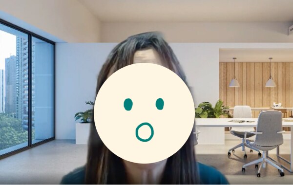 薬剤師Iさん　取材中の様子