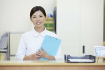 医療の現場を支える医療コンシェルジュと医療コーディネーター、この2つの仕事の違いと役割の違いを調査しました！