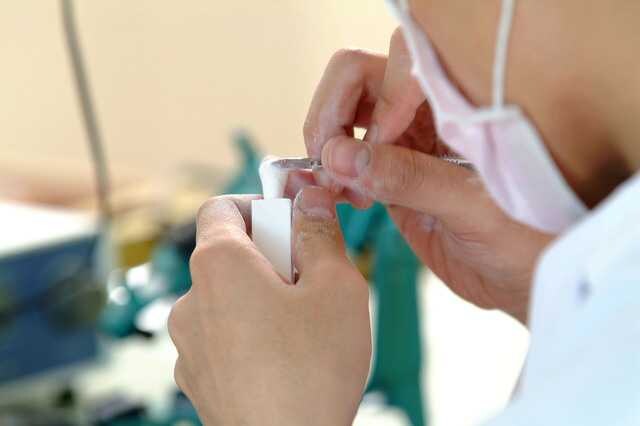 歯科技工士が働くうえでの歯科医院と歯科技工所の違いとは？