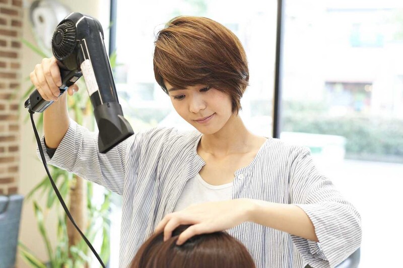 スタイリストのキャリアパス