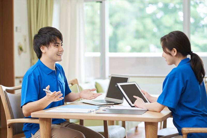 【1分解説】次世代の介護資格「スマート介護士」とは