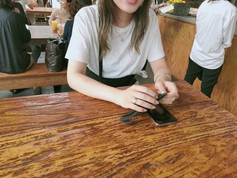 【転職者インタビュー】美容師3年目23歳/転職1回_KV