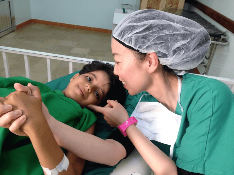 イエメンにて活動中の白川さん