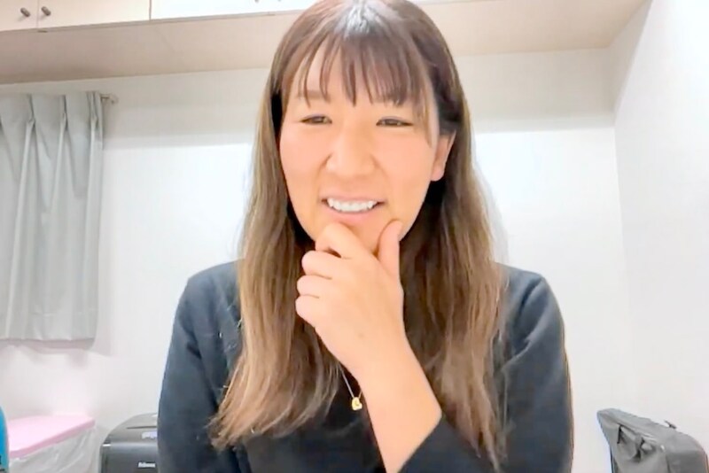 インタビューに答える中野さん