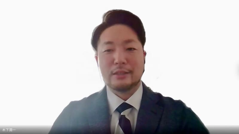 インタビューを受ける木下さん