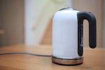 ｢まさか･･･トイレに行っている間に子どもが大やけど｣｡電気ケトルによる乳幼児のやけどが増加。専門家も注意を呼びかけ