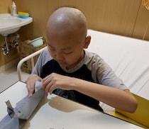 小6の長男を襲った小児がん｡8カ月のつらい闘病入院中､交流支援ロボットで修学旅行も経験【骨肉腫】