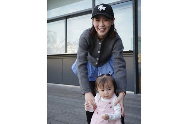 お出かけ中の、西野さんとにこりちゃん。