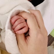 初産・陣痛スタートの出産レポ。痛みを忘れるというのは本当だった！【たまひよ 出産体験談】