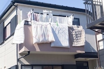 布団ってどこに干す？そもそも干さない？　みんなの布団事情