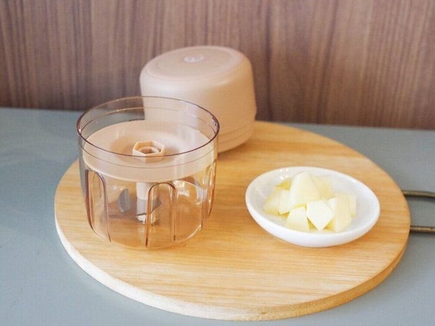 【3COINS】苦手だった離乳食作りが格段に楽に！無敵の相棒「電動フードプロセッサー」をレポート