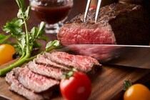 【医師監修】ローストビーフは食べてOK？ステーキや生ハムは？妊娠中に気をつけたい“生肉系”料理