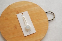 3COINSのペット売り場をチェック！コロンとかわいい「お散歩ライト」お出かけに安心をプラス