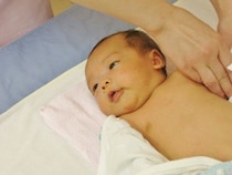 同時接種はOK？注射の間隔は？赤ちゃんの予防接種、知っておきたい2つのポイント【小児科医】