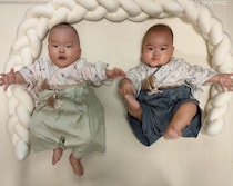 出生体重800ｇに満たない双子の息子。「親のかかわりで発育が促される」入院中に経験したNIDCAPとは？【超低出生体重児】
