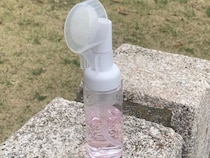 【DAISO】 詰め替えボトルが子連れお出かけに大活躍！ 公園遊びに役立つ「衛生グッズ」