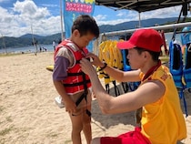 子どもの水難事故は、小1・中1の夏に多く発生。時間帯は14時が危ない！親のNG行動も危険をまねく【専門家】