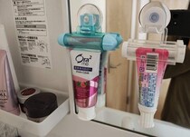 洗面台スッキリ！【セリア】のチューブしぼりを使って分かった予想外のメリット