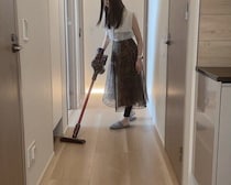 なんだか散らかって見える…は「床にモノがないだけ」で変わる！スッキリ空間のつくり方をプロが解説