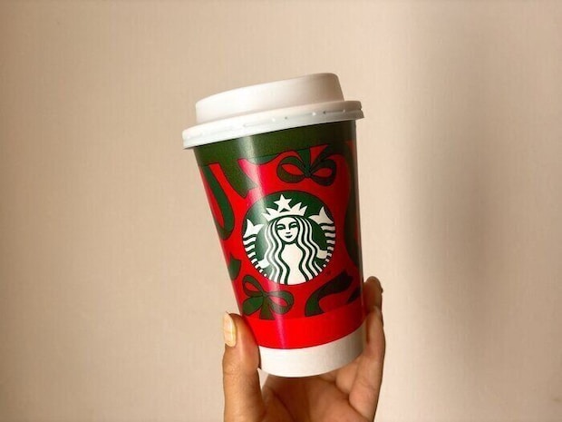 【スタバ】ホリデーに飲むなら絶対これ!アップルサイダーの味とおすすめカスタムを元店員が徹底解説