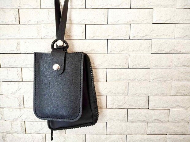 【ダイソー】キャッシュレス派に朗報！鍵とカードのスマート収納ならこの合わせ技におまかせ！