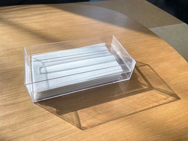 110円で上質感！セリアの「クリアティッシュケース」が美しく使いやすい