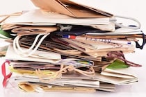 気づいたらパンパン…な紙袋やエコバッグを「増やしすぎない方法5選」ためこまず使い切るのがコツ！