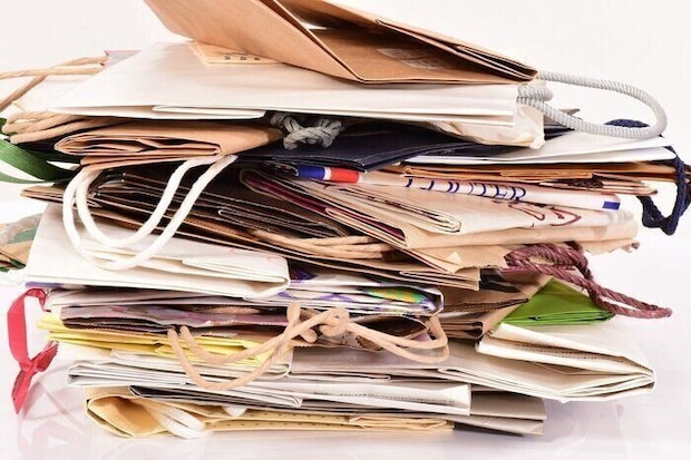 気づいたらパンパン…な紙袋やエコバッグを「増やしすぎない方法5選」ためこまず使い切るのがコツ！