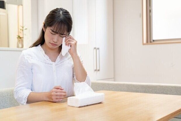 涙が出るだけ…と放置していませんか？視力低下を引き起こす危険な涙目とは