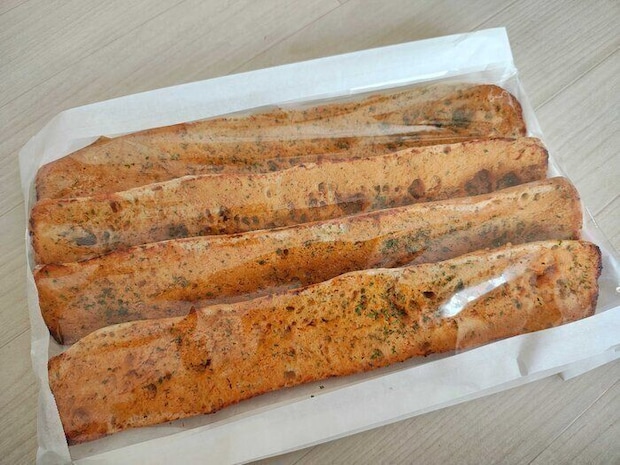 1本36cmもあって4カット入ってる！【コストコ新商品】「明太バケット」がおいしくて買わなきゃ損レベル！