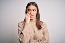 40代が着るときは要注意…！オバさんに見えてしまうNGアイテム3選