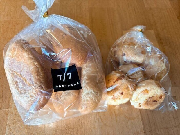 ロピアに行ったら見逃し厳禁!パンコーナーも安いだけじゃない本格派