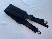 【3COINS】330円でお買い物革命！両手があく感動アイテム「中綿肩紐ベルト」が優秀すぎ！