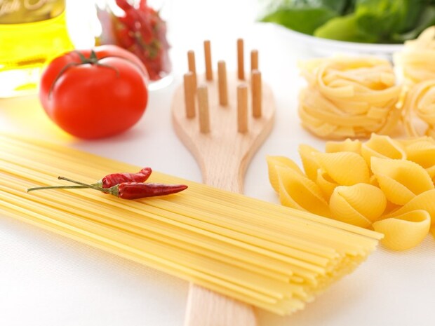 明日話したくなるパスタの秘密や歴史を紹介|10月25日は「世界パスタデー」!